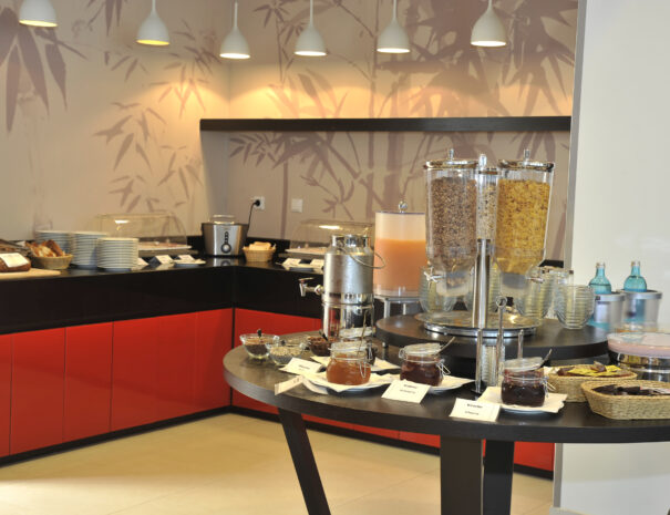 Kaiserhof Restaurant_Frühstück - Golden Tulip Kassel Hotel Reiss (1)